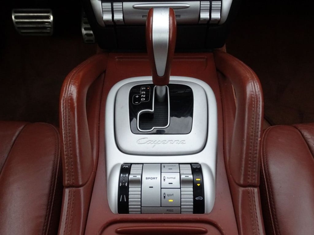 Porsche Cayenne 4.8 turbo 500pk | pano