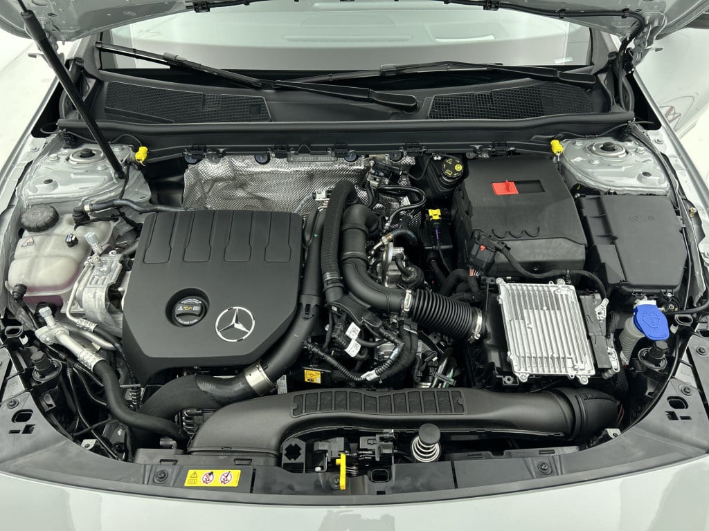 Mercedes-Benz Cla 180 business solution amg | amg line plus pakket | antidi
