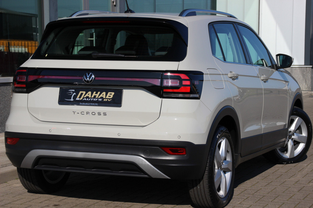 Volkswagen T-cross 1.0 tsi style | navi | acc | stoelverwarming | vir. cock