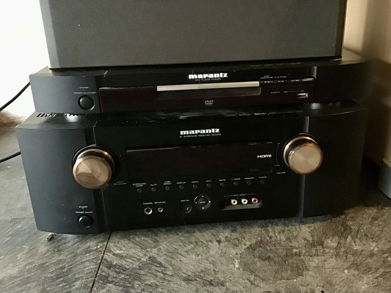 Marantz surround systeem