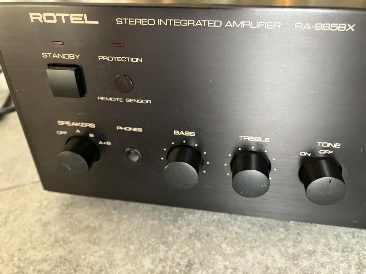 Rotel versterker RA 9858-X