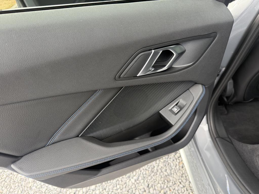 BMW 1 Serie 120i automaat high executive m-sportpakket 5-drs