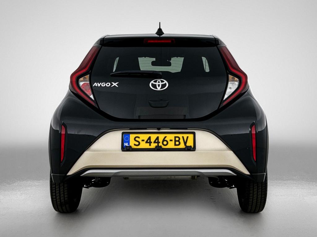 Toyota Aygo x 1.0 vvt-i s-cvt envy automaat | navigatie | jbl soundsystem |