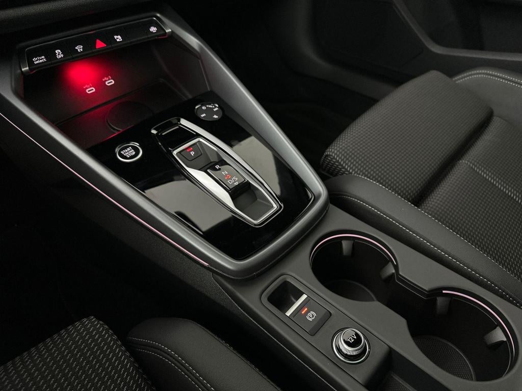 Audi Onbekend 1.5 e-hybrid s edition