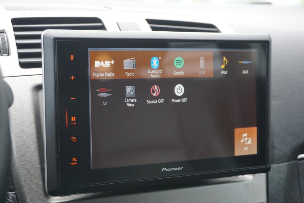 Toyota Avensis wagon 2.0 vvti business automaat - climate / cruise / camera