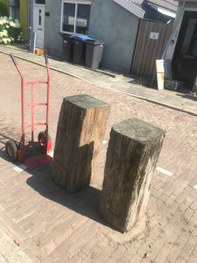 Hardhouten sokkels meerpalen
