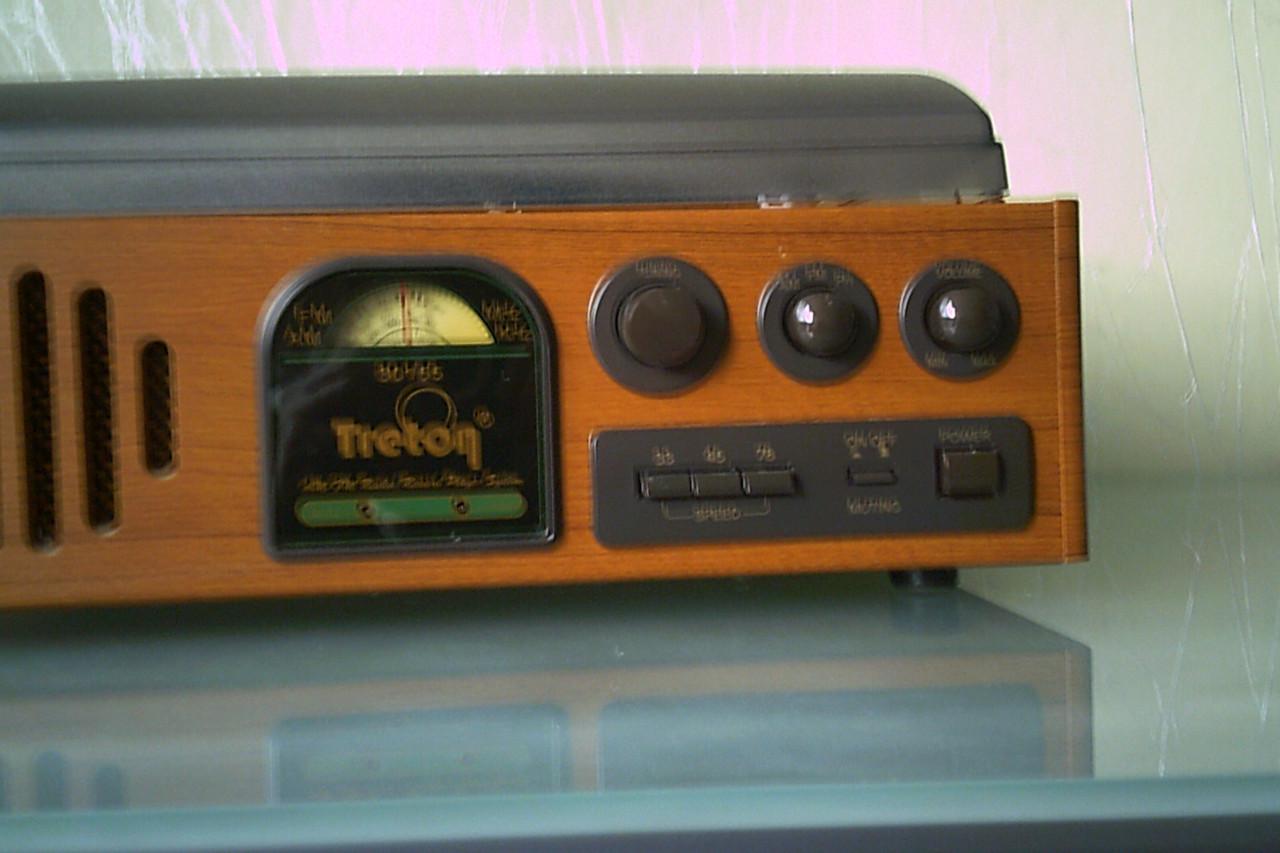 Vintage PLATENSPELER en radio