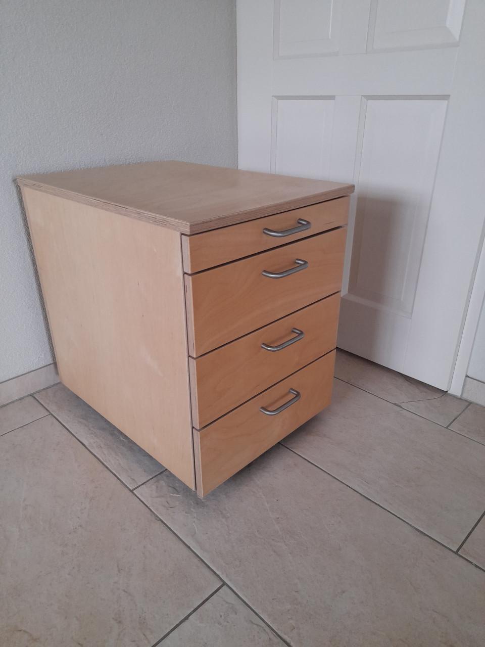 Ladenkast / ladenblok  voor onder bureau (in goede staat ) 60 x 44 x 59H