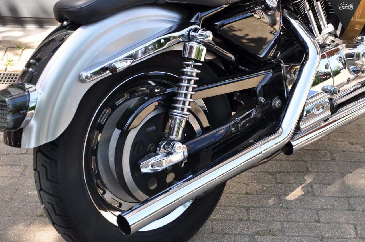 Harley-Davidson XL1200C Sportster Custom VERKOCHT