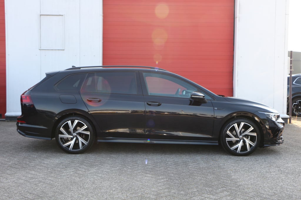 Volkswagen Golf variant 1.5 etsi 150pk r-line black style | panodak | harma