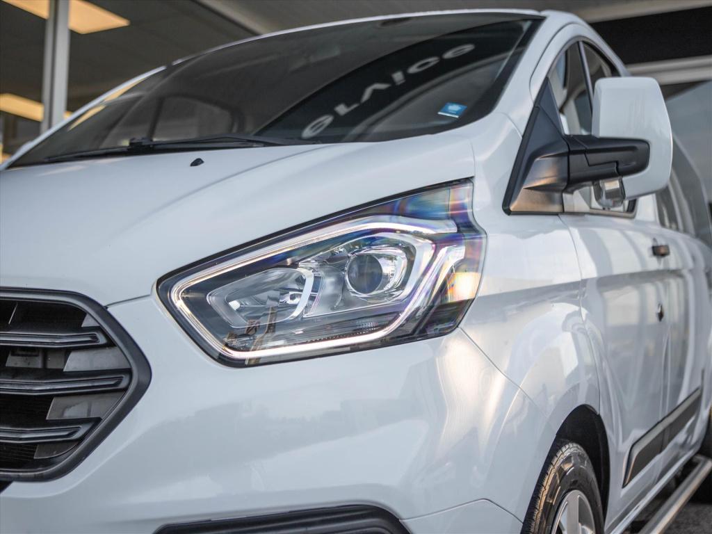 Ford Transit Custom 2.0 tdci 130pk 320 l2h1 9-persoons | navigatie | carpla