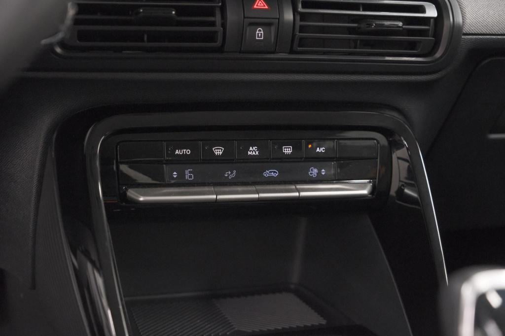 Citroen C3 Aircross 1.2 turbo 100pk plus | camera | parkeersensoren | apple