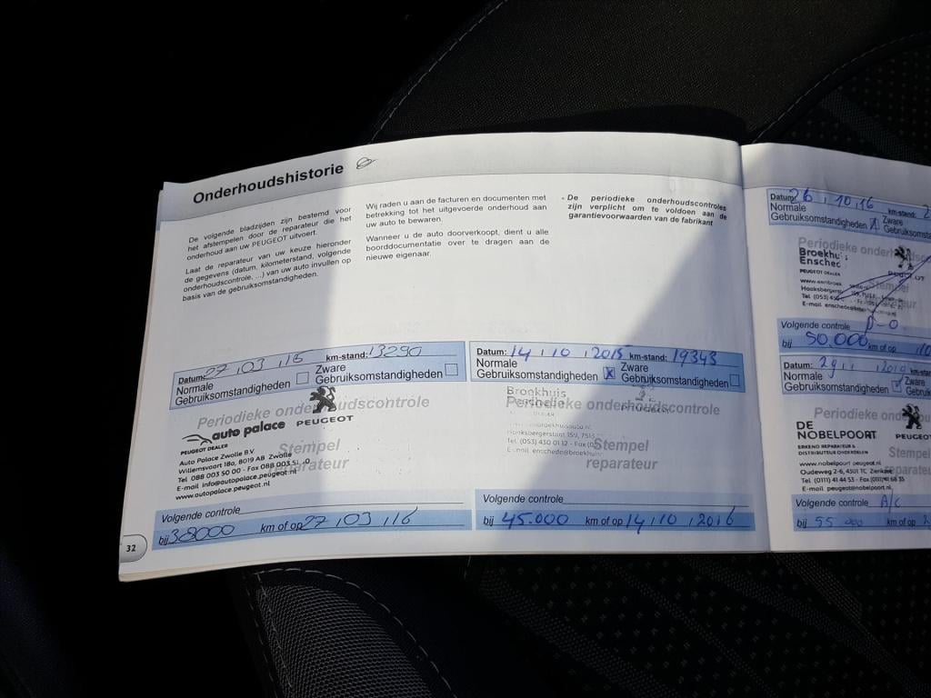 Peugeot 208 1.2 vti 82pk 5d envy navigatie | cruise & climate control | par