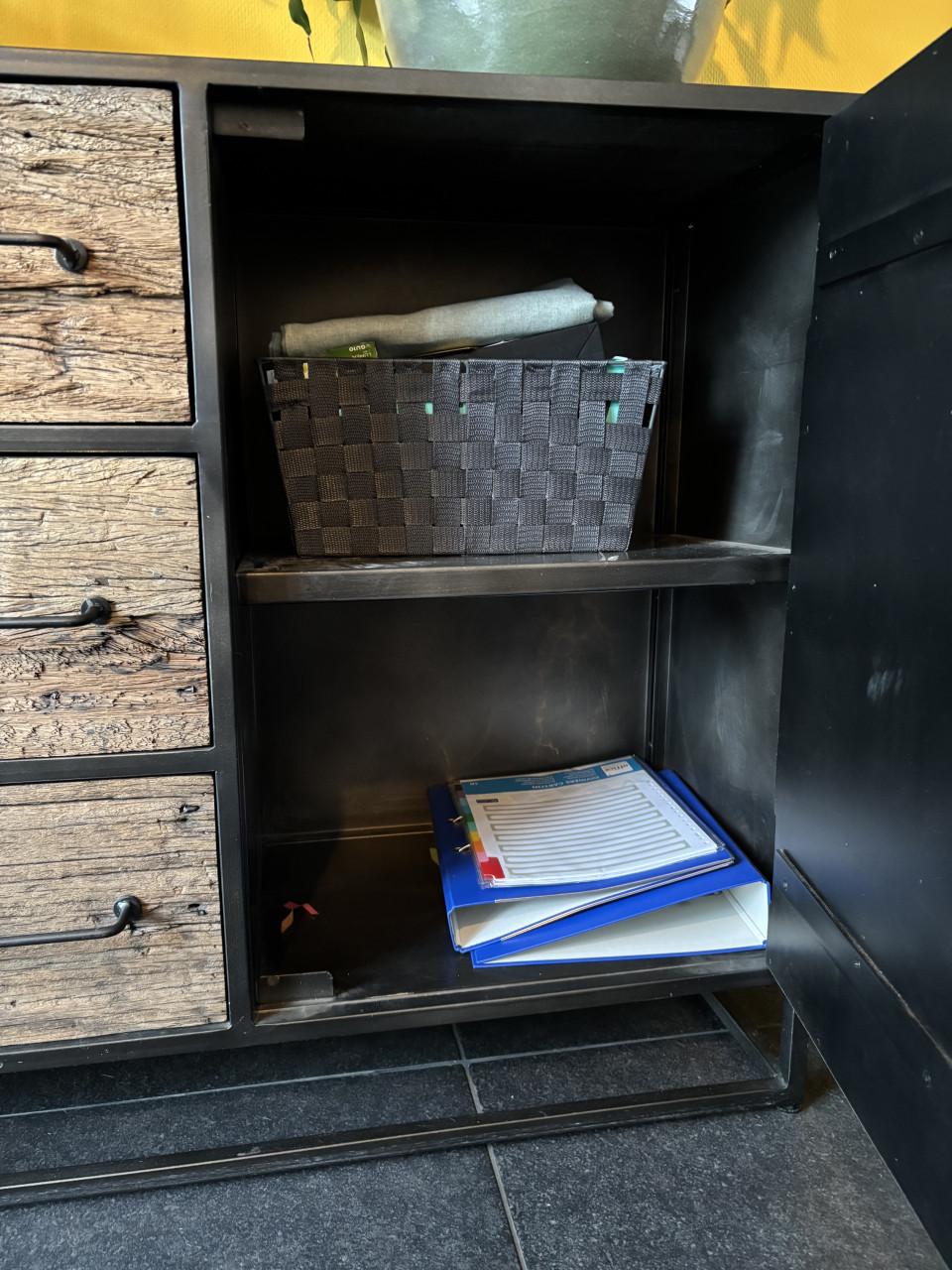 Robuust wagonhouten dressoir