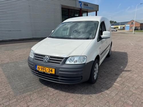 Vw caddy bj 2009 2450 euro