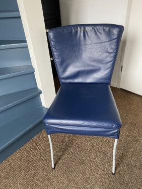 Tafel + 4 stoelen