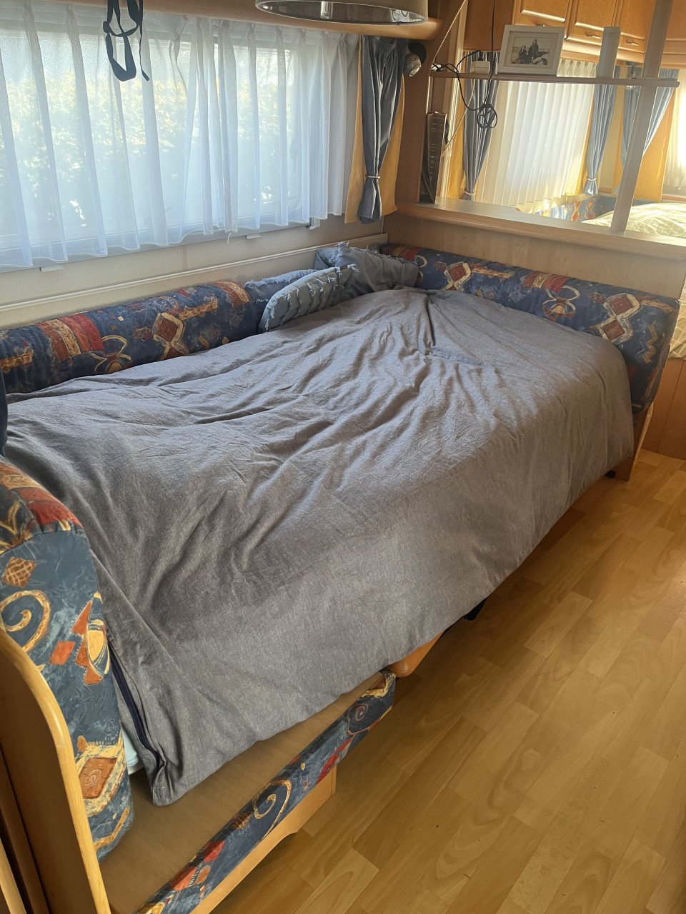 Hobby KMFE 560 Ahorn de luxe met Gusto 4-seizoenen voortent