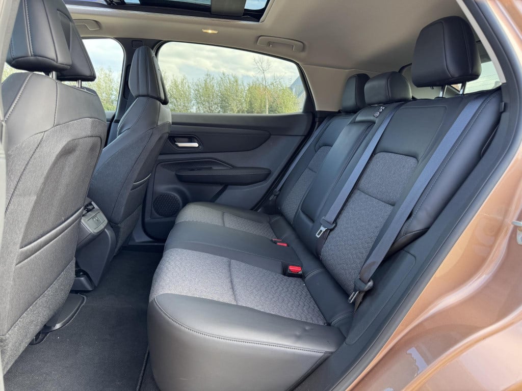 Nissan Ariya advantage edition 66 kwh vision pack + panoramadak
