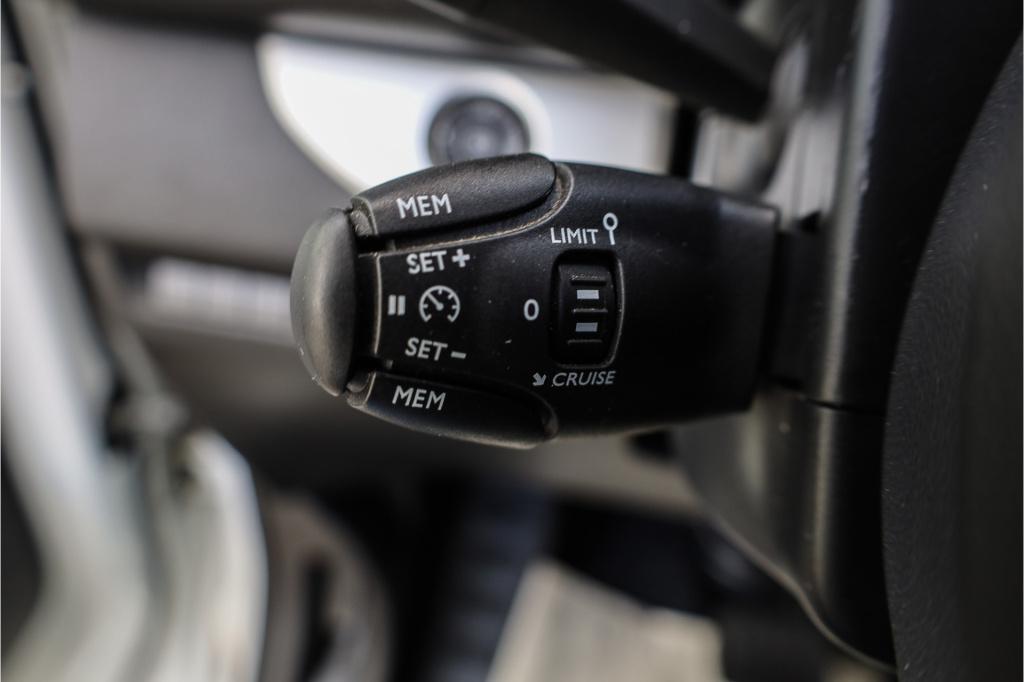 Peugeot E-expert l3 75 kwh soh 94% mester l3