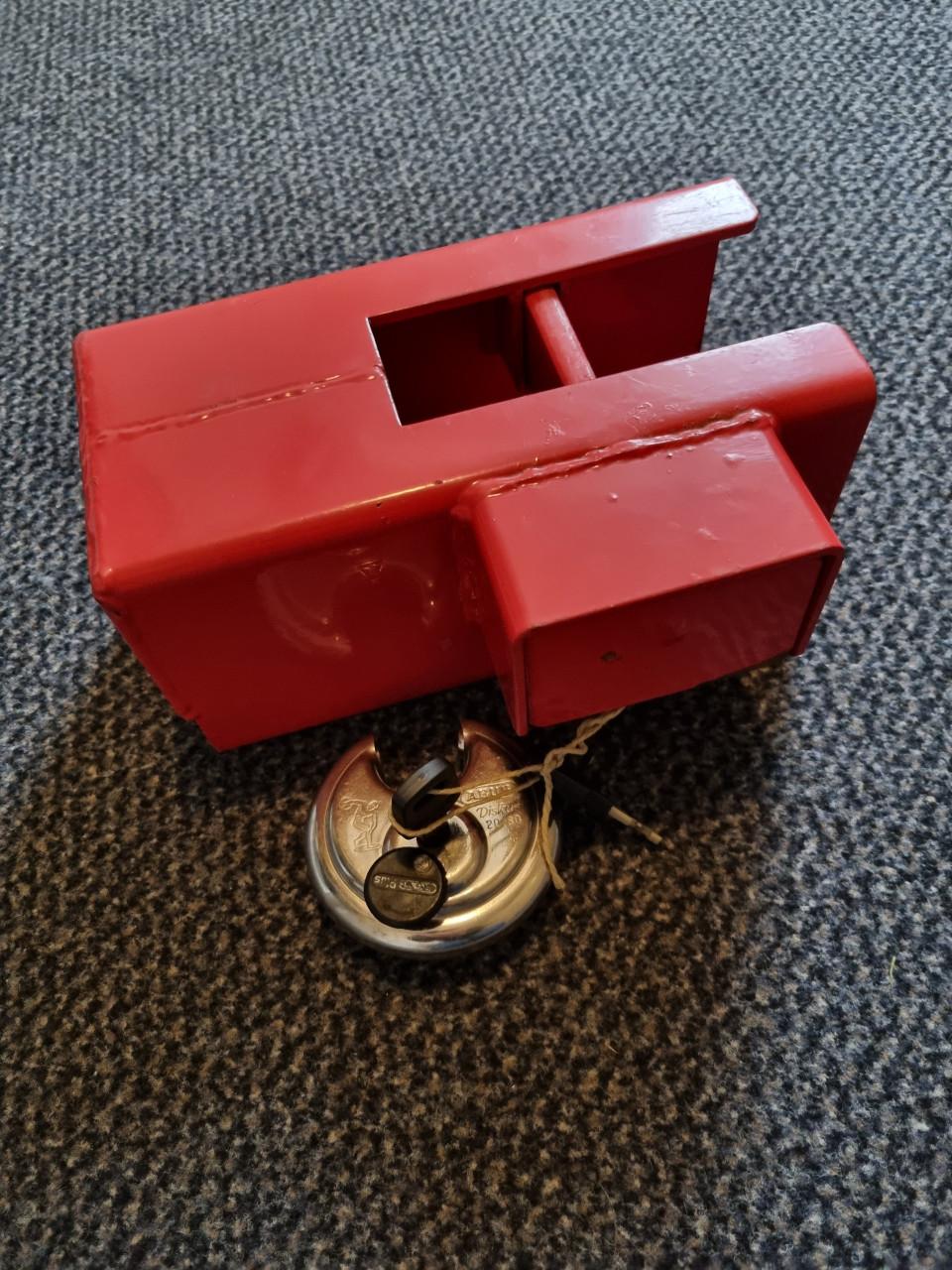 Carasafe caravan/aanhanger disselslot met 2 sleutels