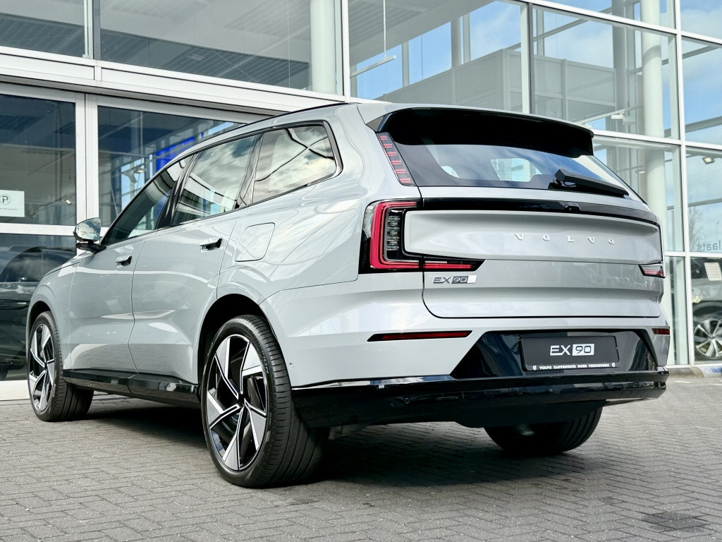 Volvo Ex90 twin perf.ormance awd ultra bowers wilkins