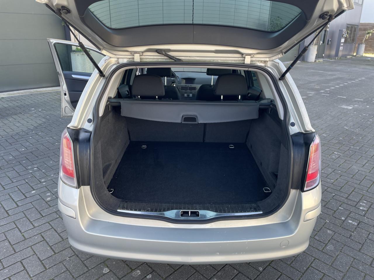 Opel Astra 1.6 16V St.wgn. 2006 Grijs | NAP | NIEUWE APK!