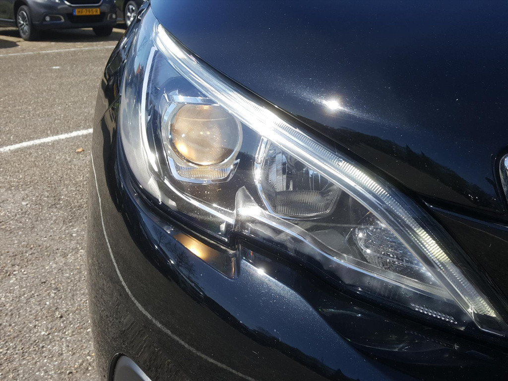 Peugeot 308 1.2 puretech 130pk s&s allure navigatie | cruise & climate cont