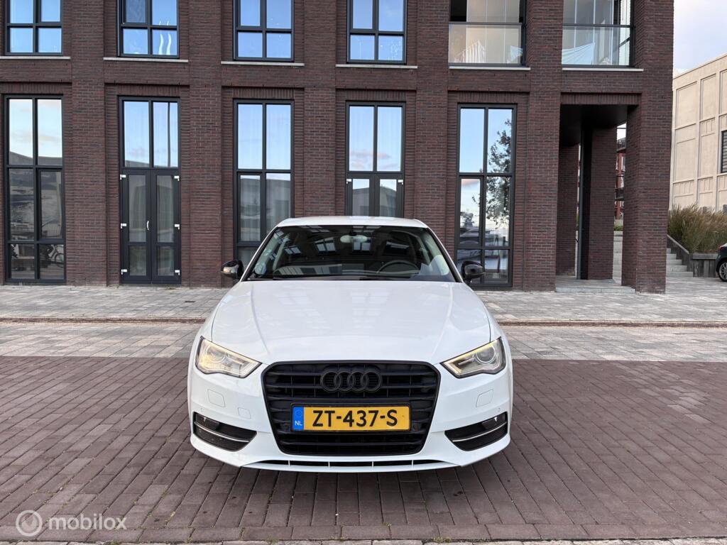 Audi A3 Sportback 1.4 TFSI CoD Pro Line km161.827 Nap 5deurs BJ2013