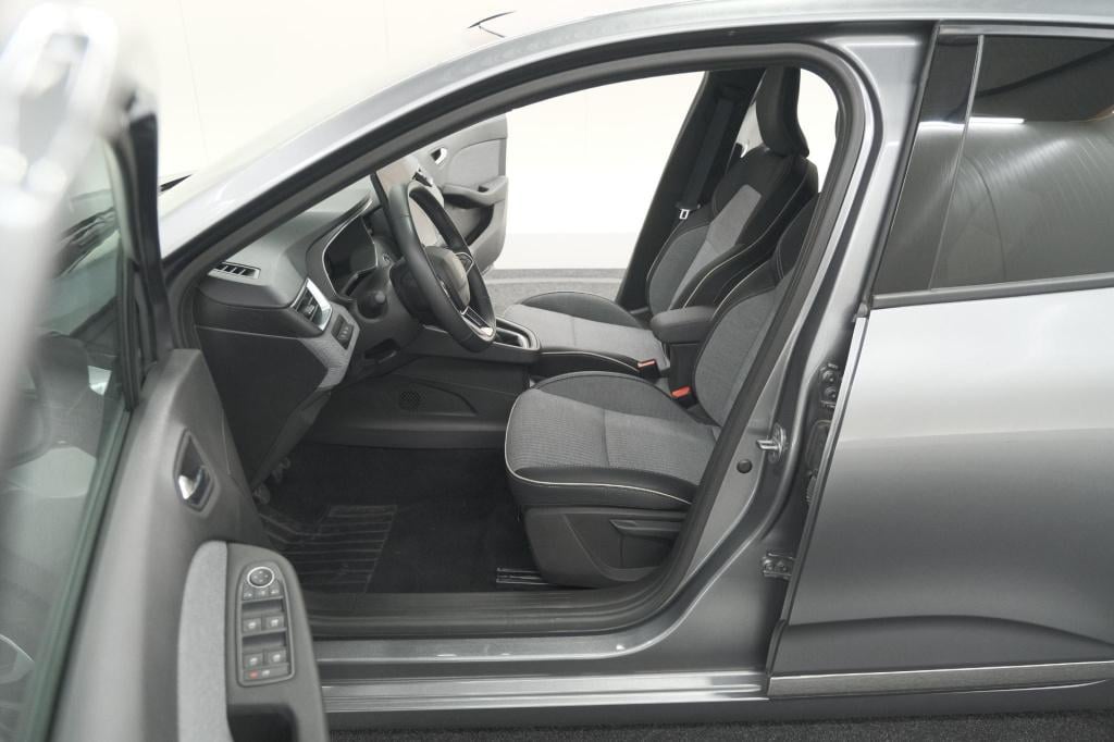 Renault Clio tce 90 techno | 360 camera | adaptieve cruise control | 9.3 in