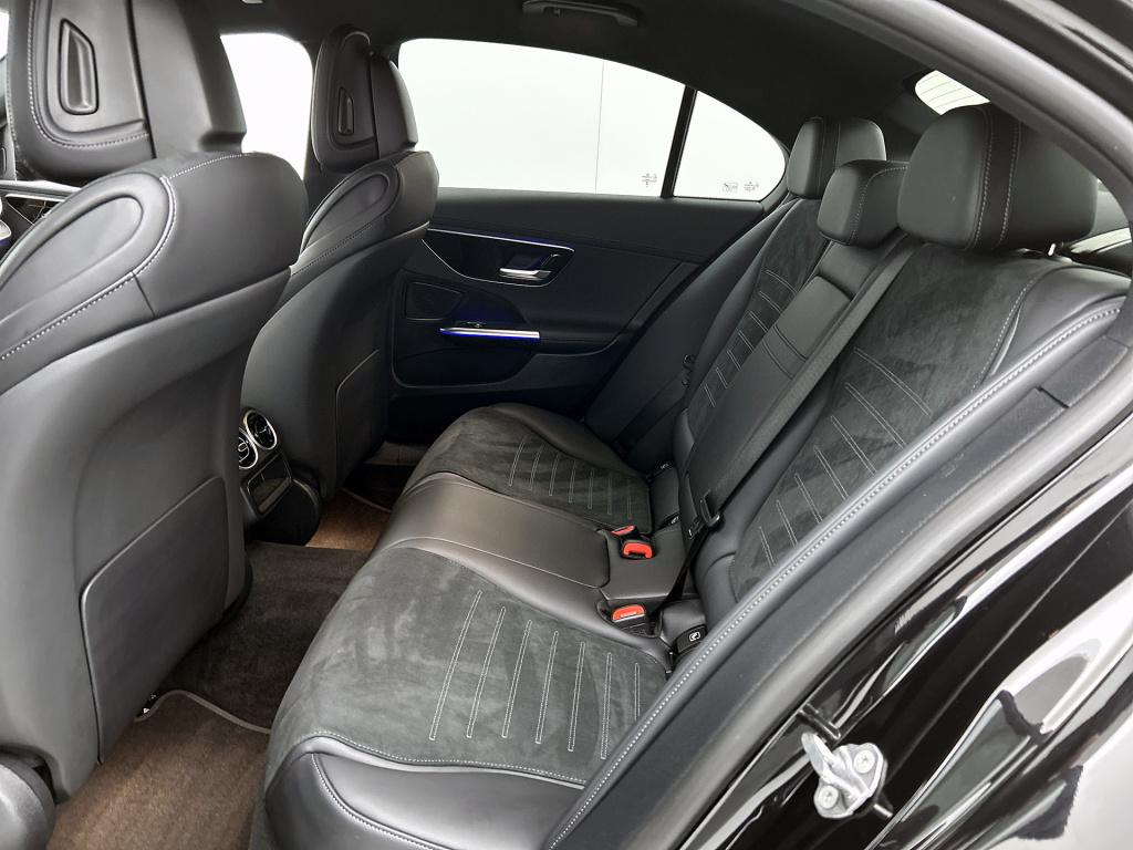 Mercedes-Benz C-Klasse 300 e amg line | 360° camera | trekhaak | sfeerverli