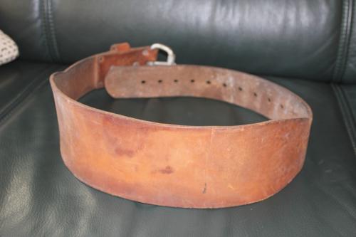 Leren riem met brede rug