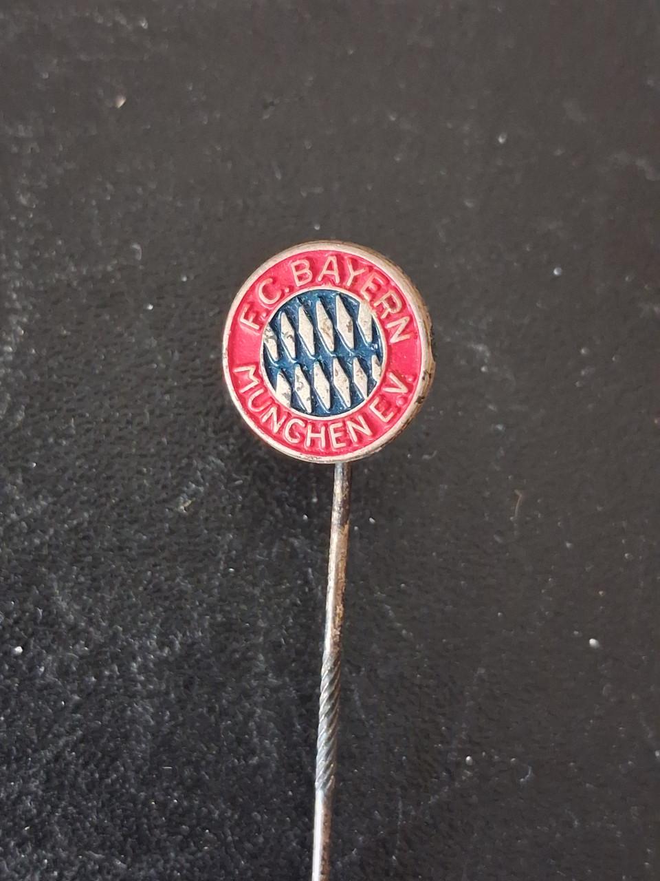 Selectie voetbal speldjes, vintage