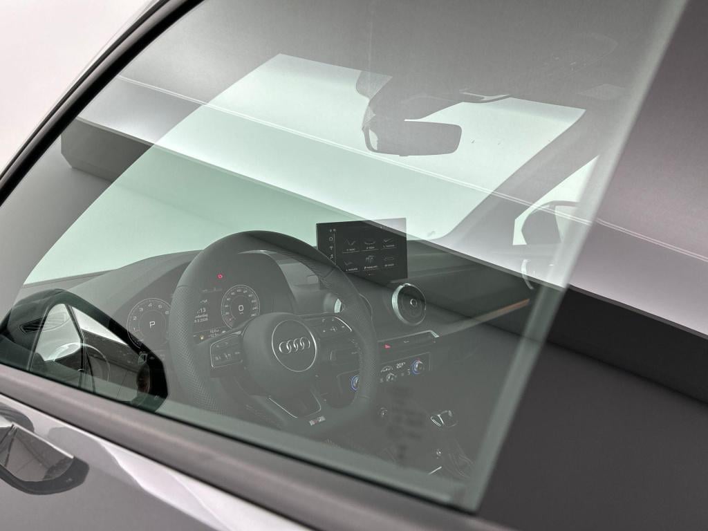 Audi Q2 s edition 35 tfsi 110 kw / 150 pk hatchback 7 vers