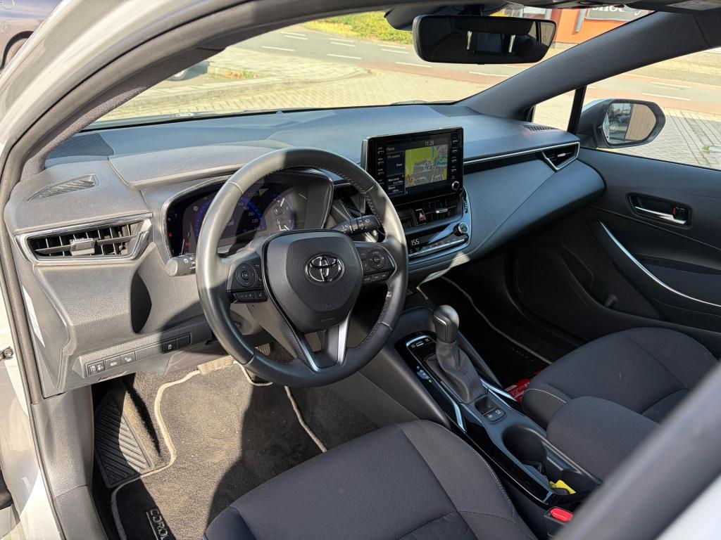 Toyota Corolla Touring Sports 1.8 hybrid active