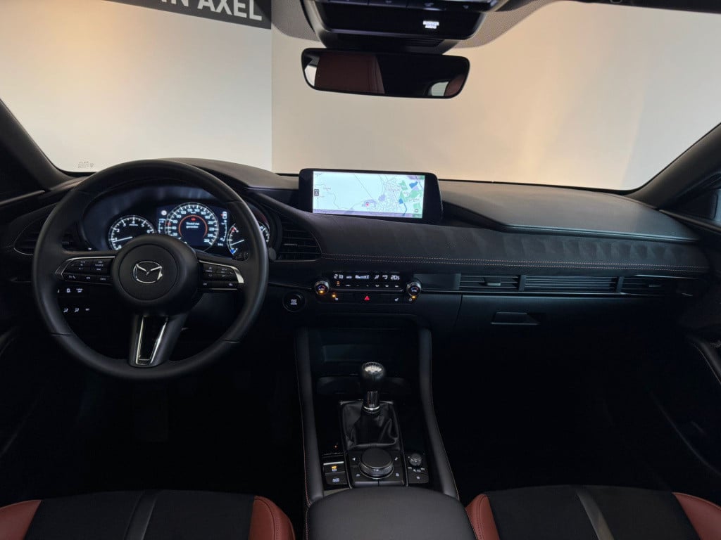 Mazda 3 2.0 e-skyactiv-g m hybrid 122 homura