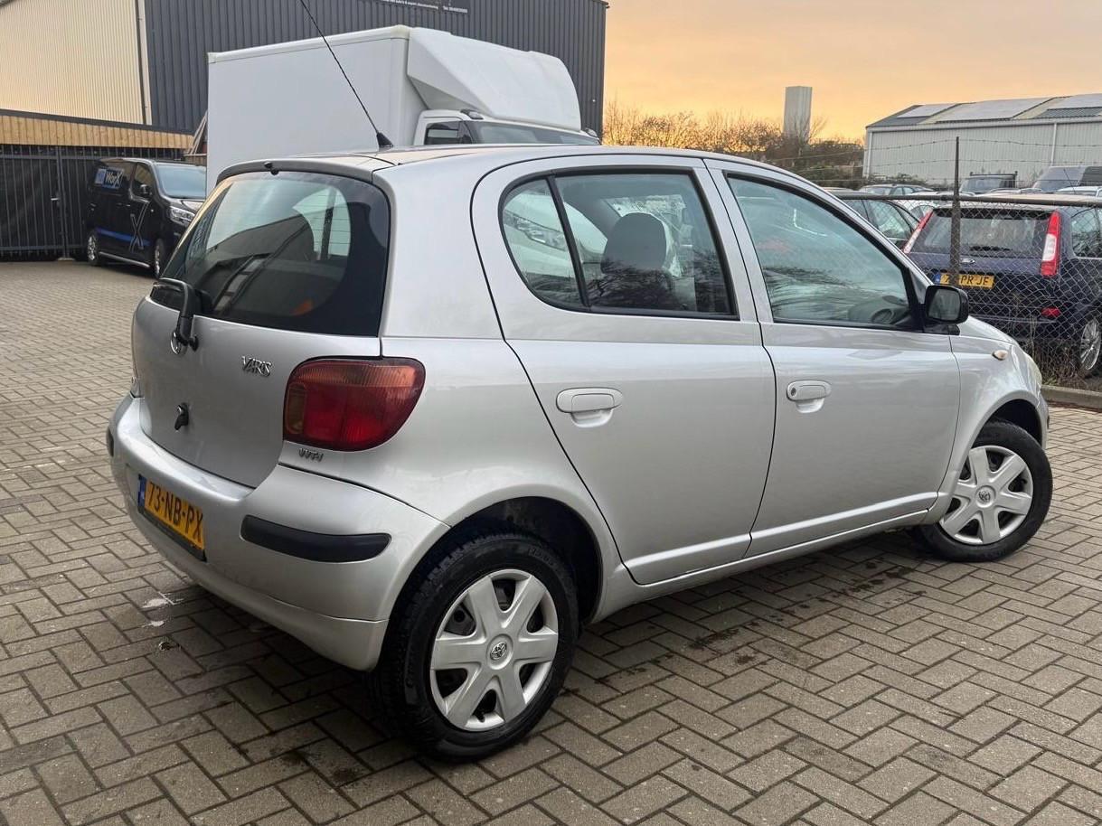 Toyota Yaris 1.0 VVT-i Terra 167.381KM