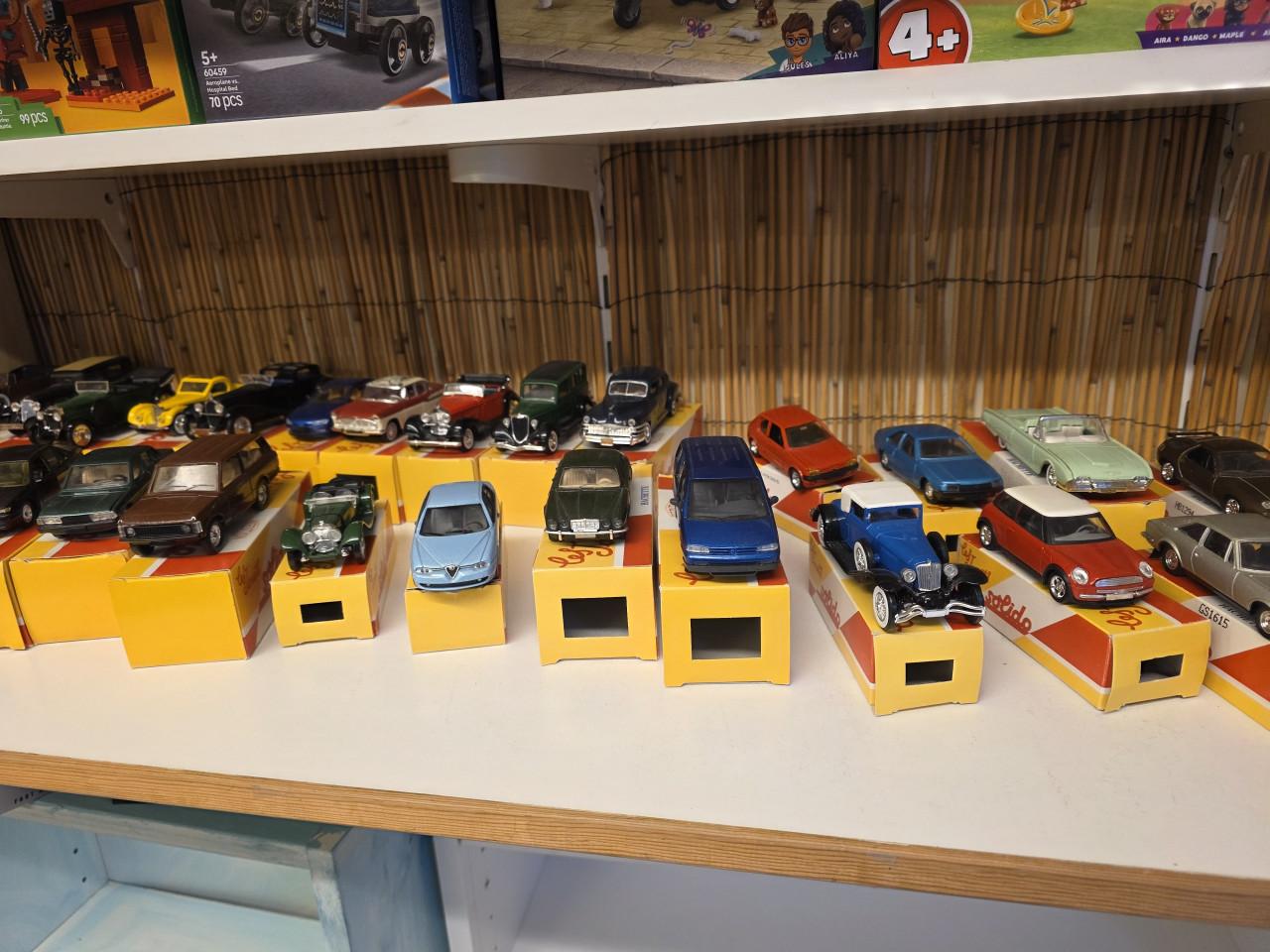 Partij  auto's  solido