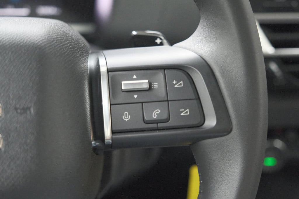 Citroen C4 puretech 130 eat8 feel edition | camera | apple carplay | parkee