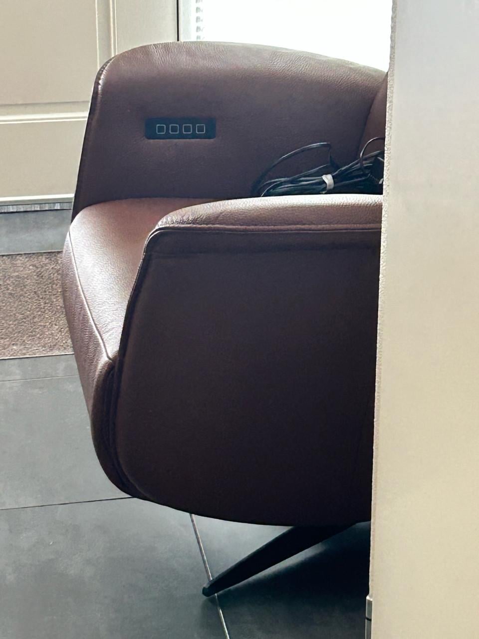 Zeer degelijke elektrische relaxfauteuil mt L