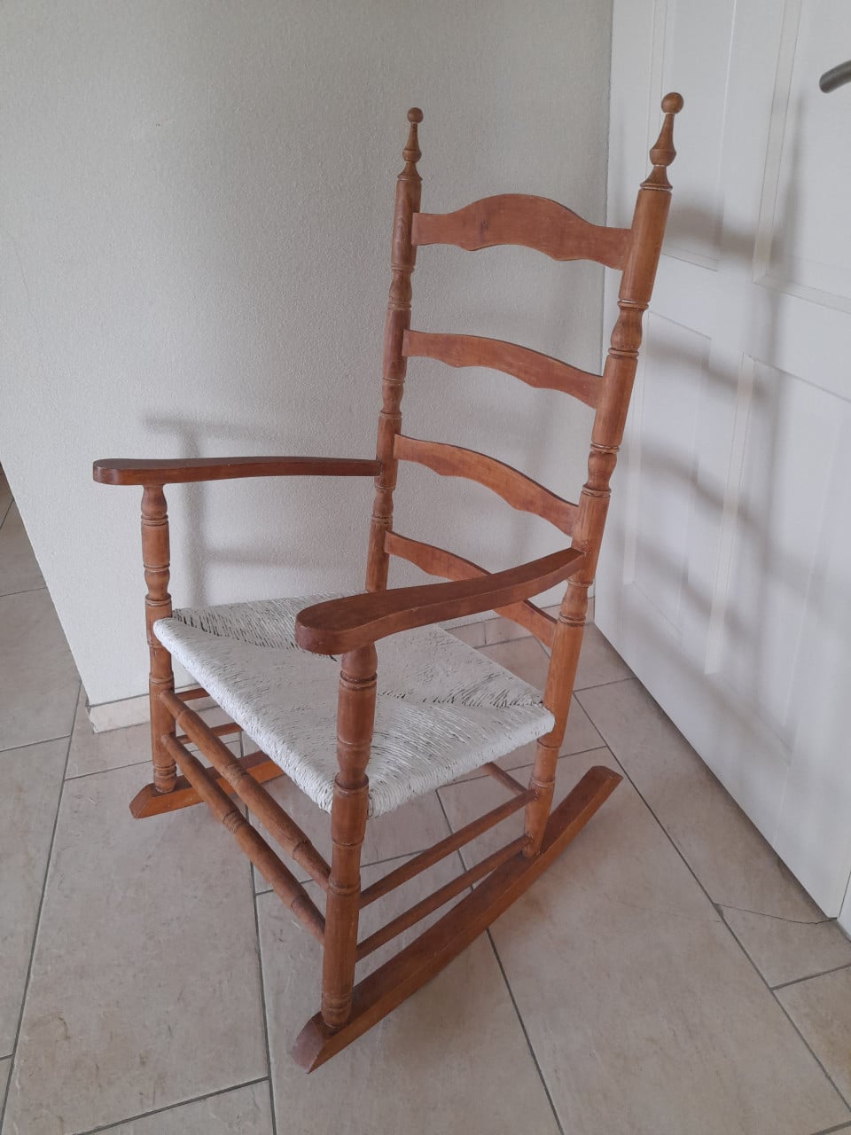 Vintage Schommelstoel ( in goede staat )