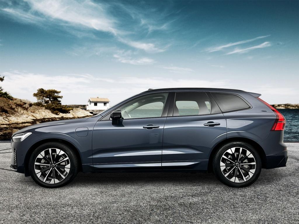 Volvo XC60 t6 398pk recharge ultra dark| pano| hud| 360camera|