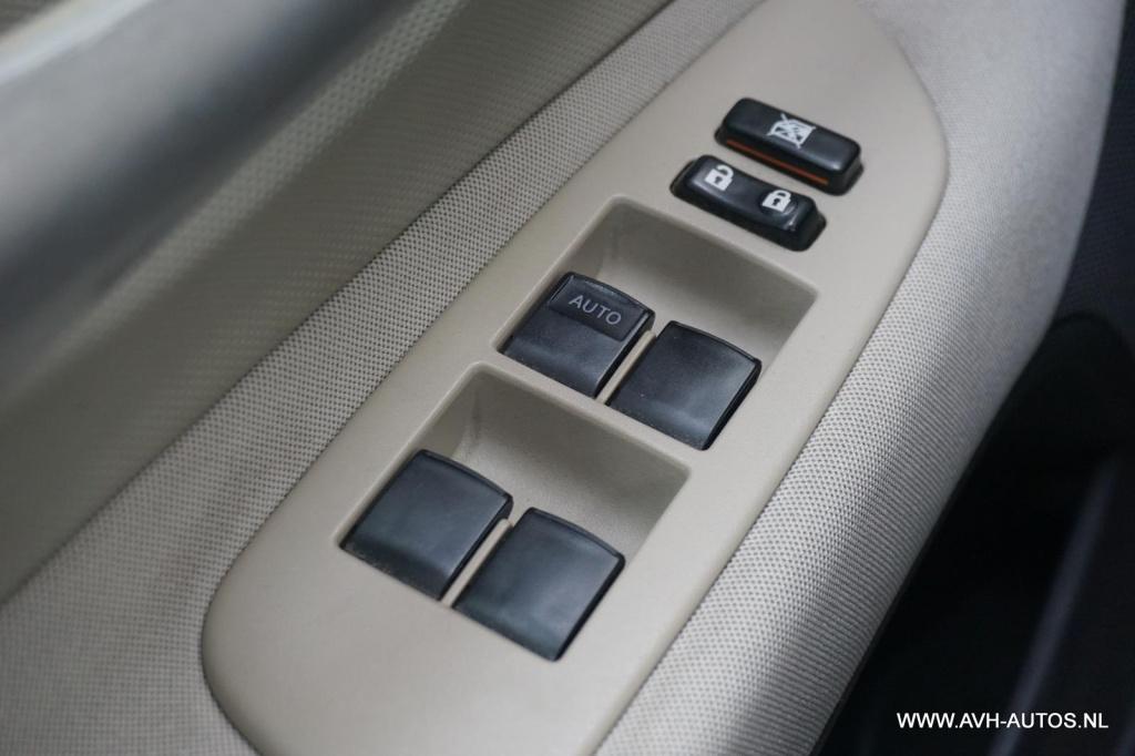 Toyota Auris 1.6-16v luna business automaat