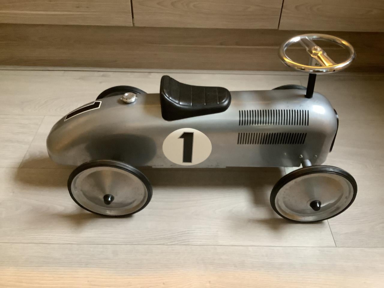 Super gave metalen loopauto izgst