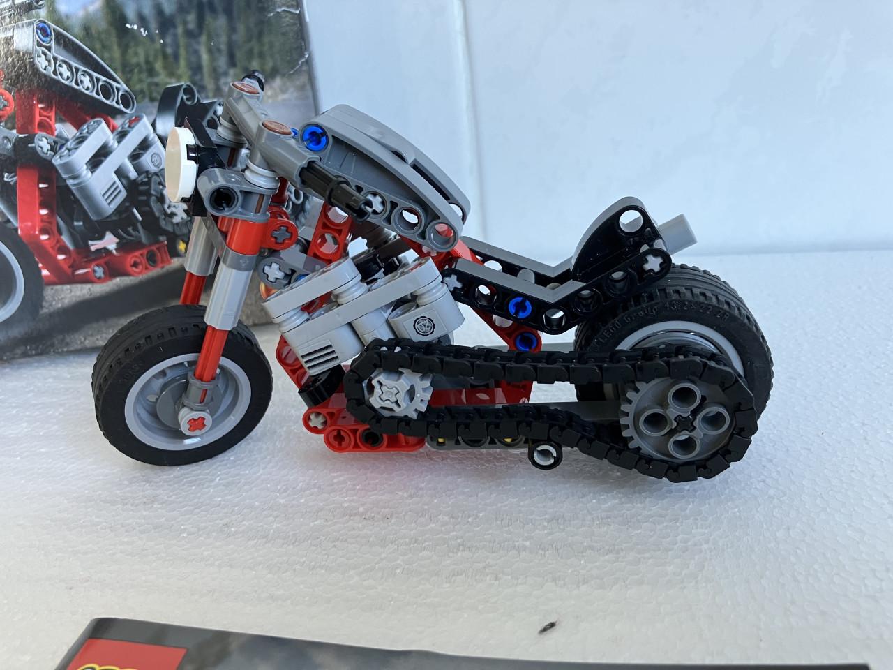 Lego Technic  42132
