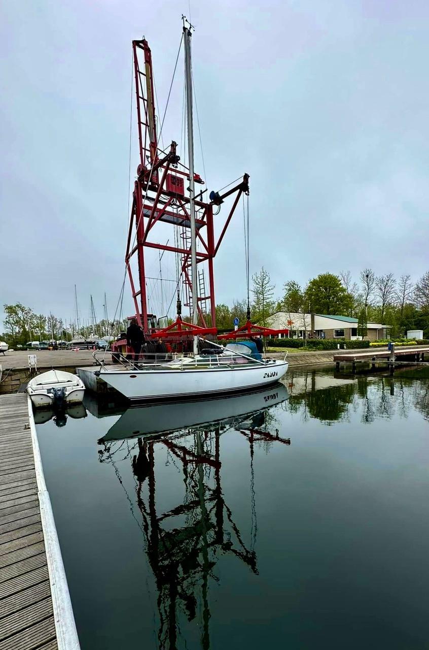 Rondspant polyester kajuitzeilboot