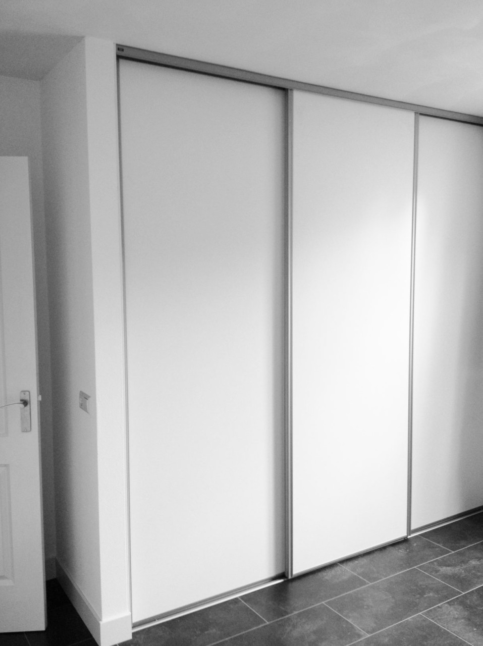 SCHUIFWANDKASTEN OP MAAT