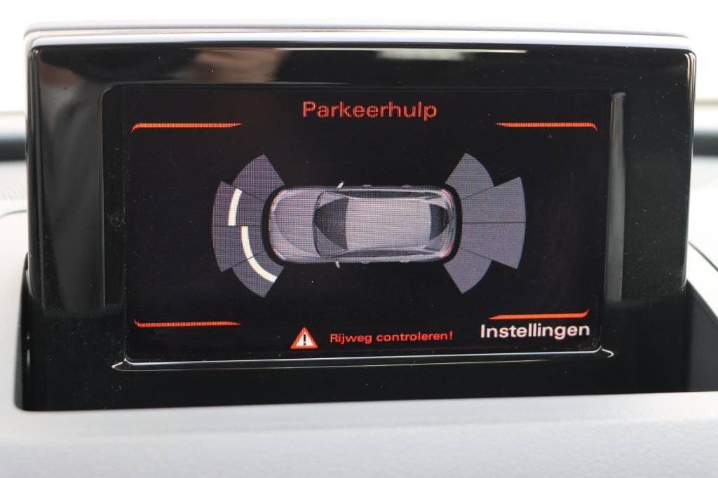 Audi Q3 1.4 tfsi pro line | navi | sensoren | cruise control