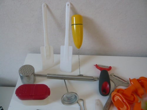 NIEUWE EN Z.G.A.N. KEUKEN SPULLETJES