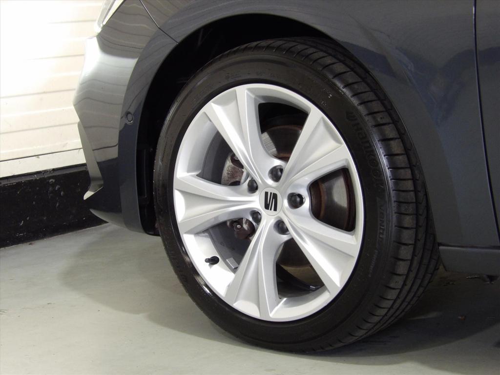 Seat Leon 1.5 tsi 150pk fr