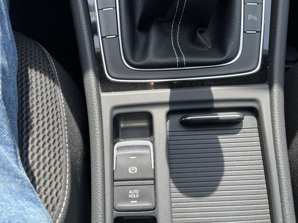Volkswagen Golf 1.2 tsi cup edition 85 dkm navi